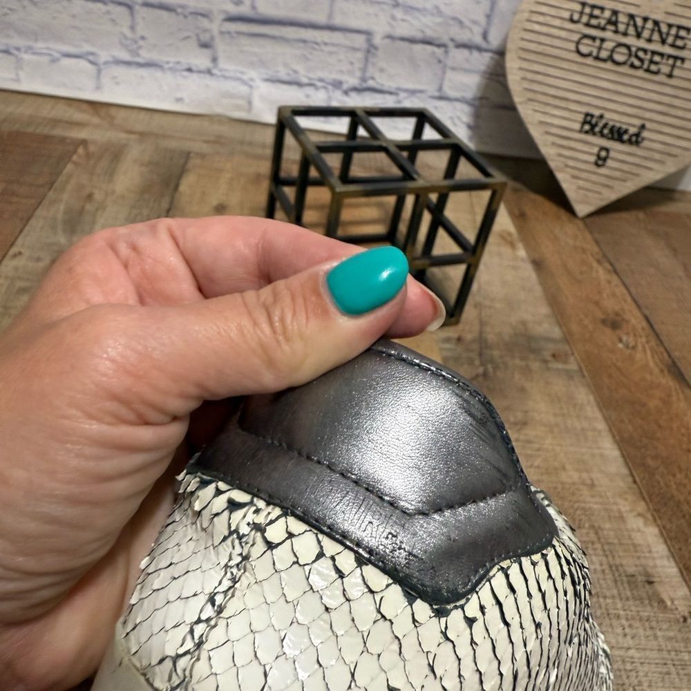 Zadig & Voltaire White Leather Snakeskin Sneakers shoes EU 38 US 7 WOMENS - Picture 3 of 16